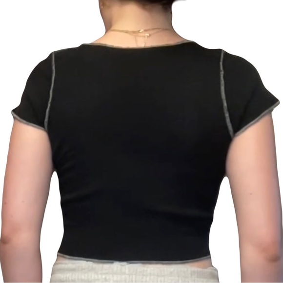 Set of two black cropped T-shirts - Picture 5 of 6